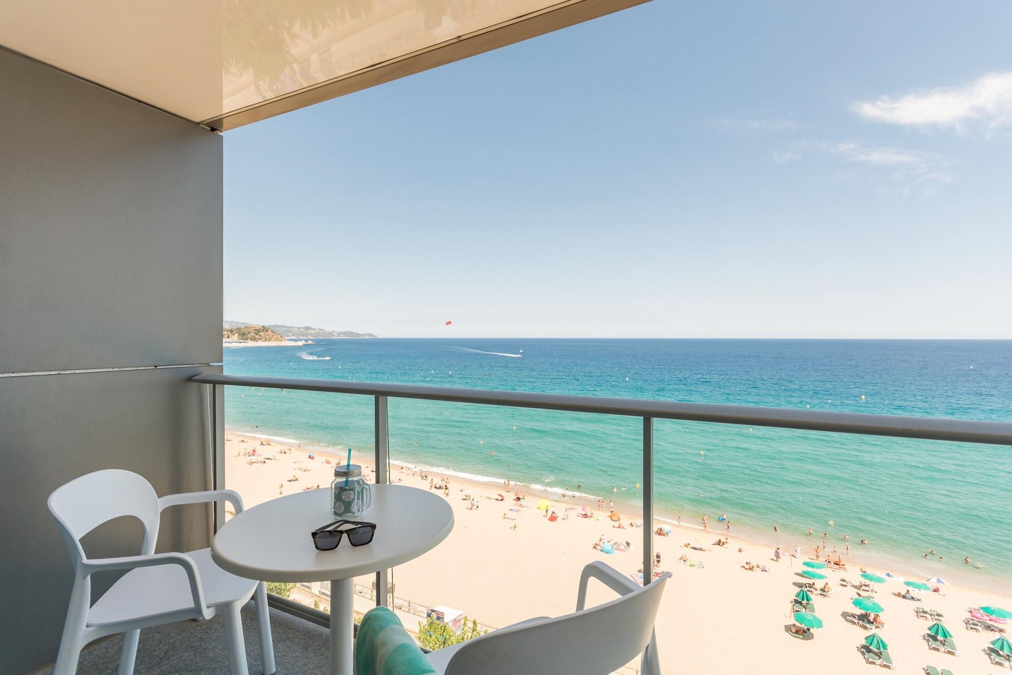 Pierre & Vacances Blanes Playa Екстериор снимка