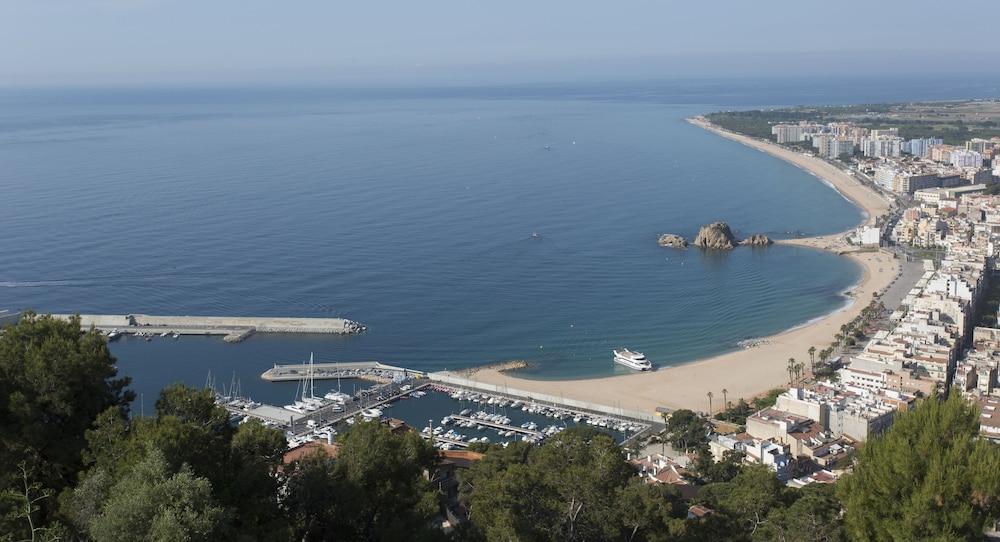 Pierre & Vacances Blanes Playa Екстериор снимка